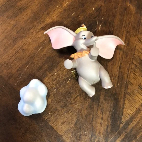 WDCC Dumbo & Timothy Mouse When I see an elephant fly figurine 
